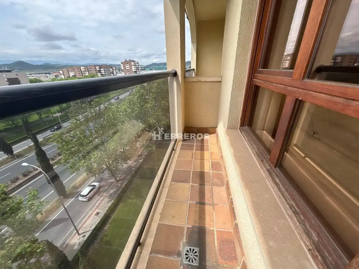 Balcony of Flat for sale in  Logroño  with Heating, Parquet flooring and Terrace