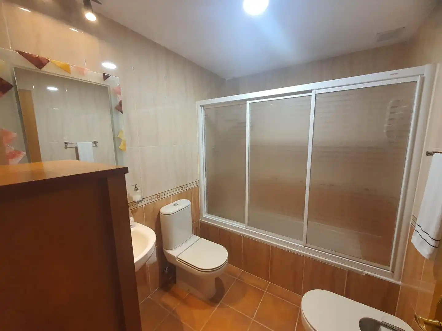 Baño de Piso en venta en Parla con Aire acondicionado y Calefacción