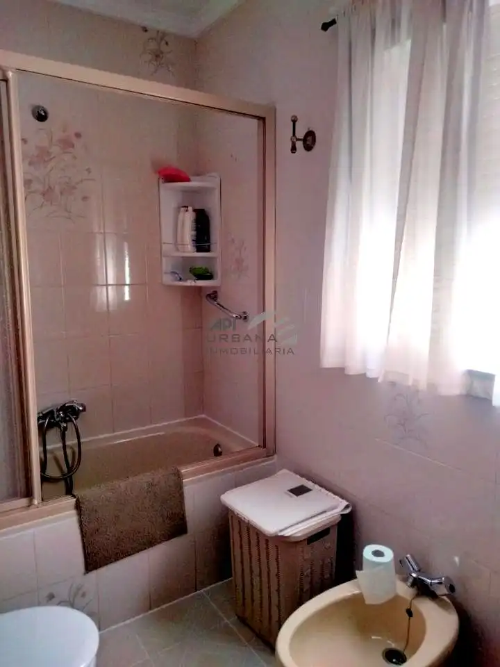 Baño de Casa o chalet en venta en Lucena con Aire acondicionado, Terraza y Trastero