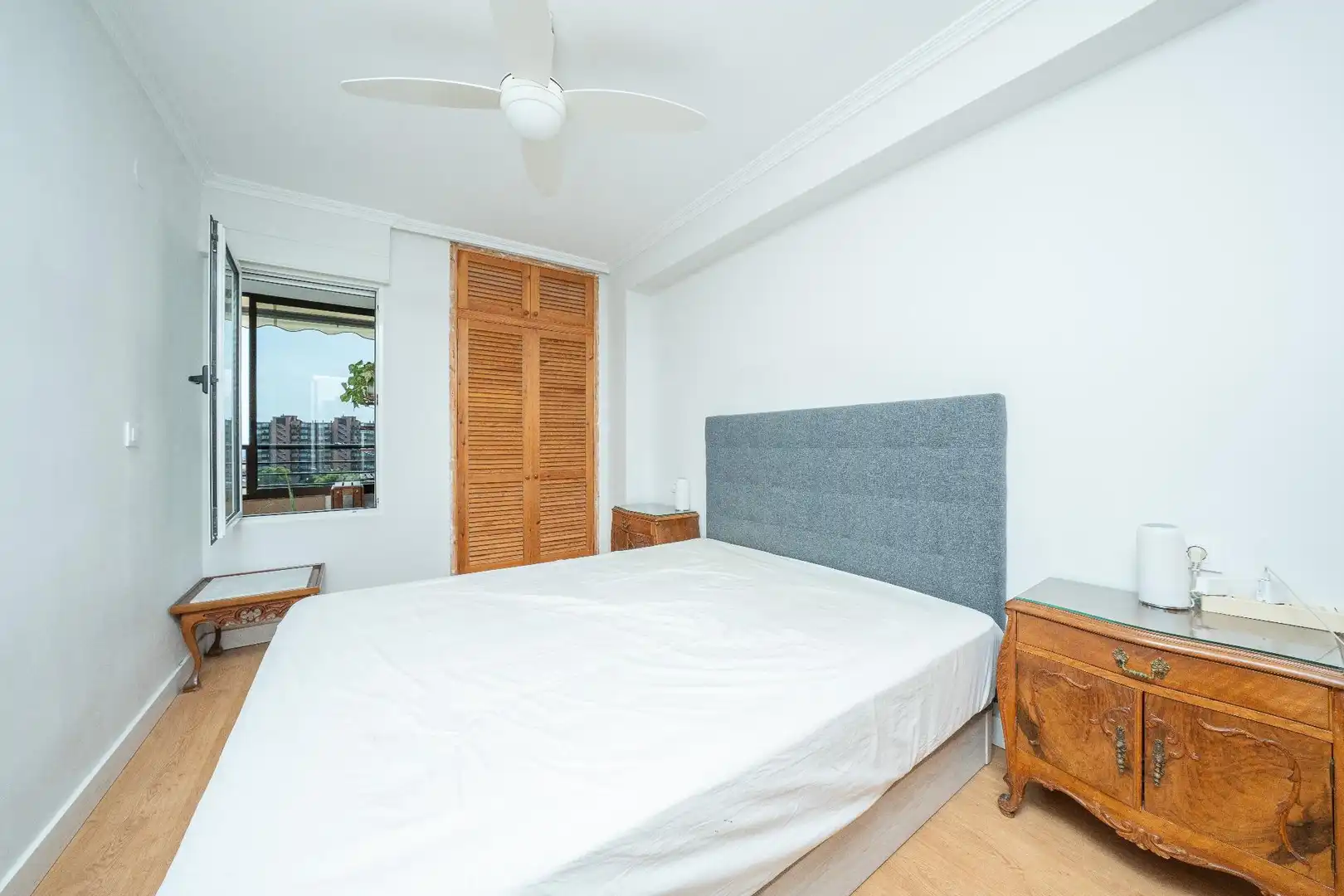 Habitación de Apartamento en venta en Alicante / Alacant con Piscina comunitaria