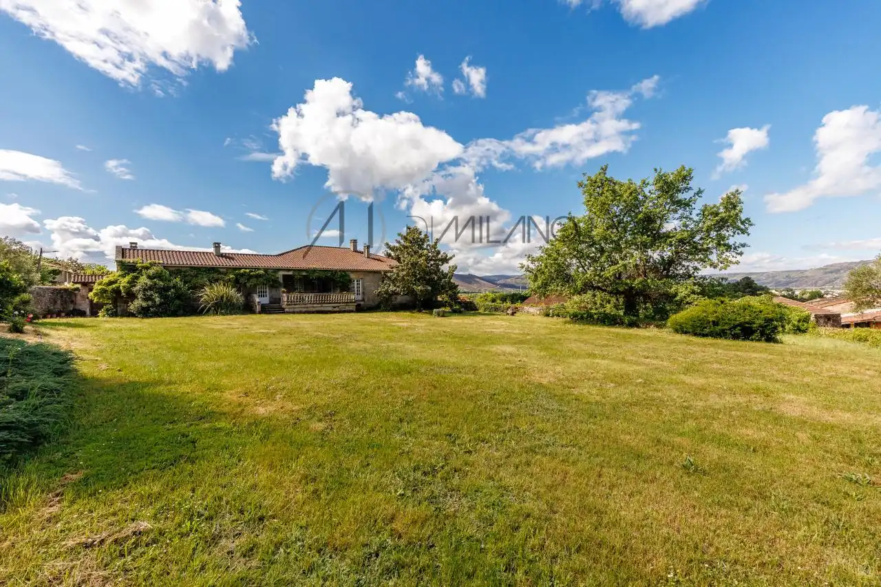 Finca rústica en venta en Verín con Calefacción, Jardín privado y Parquet