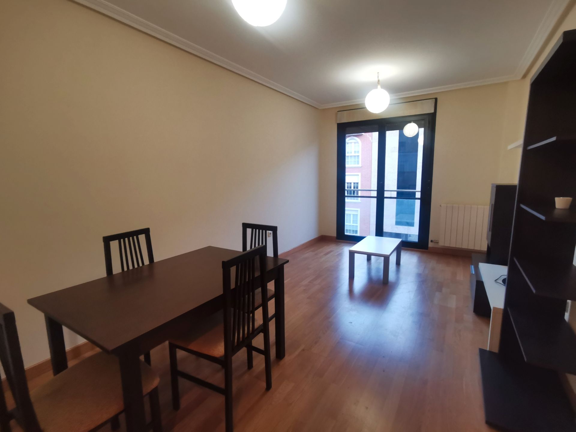 Dining room of Flat for sale in Salamanca Capital  with Heating, Parquet flooring and Oven