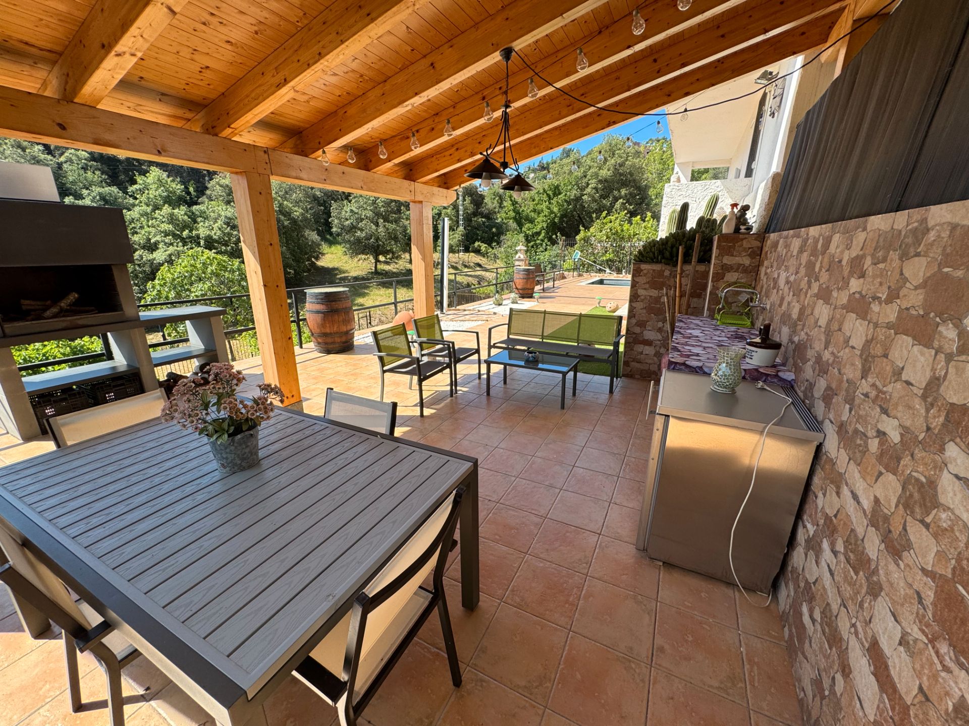Terrassa de Casa o xalet en venda en Castellví de Rosanes amb Calefacció, Jardí privat i Terrassa