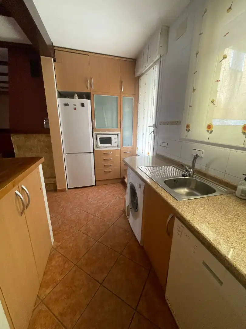 Cuina de Casa adosada en venda en Bergasa amb Aire condicionat, Calefacció i Jardí privat