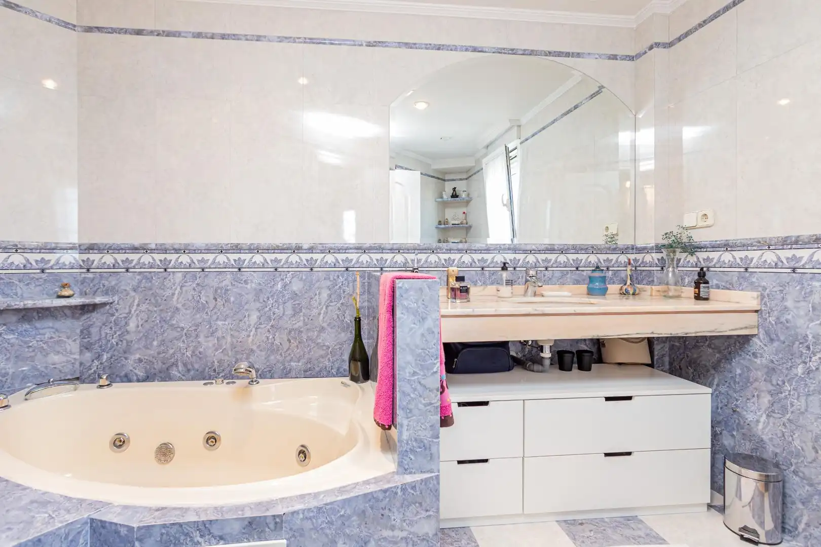 Baño de Casa o chalet en venta en Madrid con Aire acondicionado, Calefacción y Jardín privado