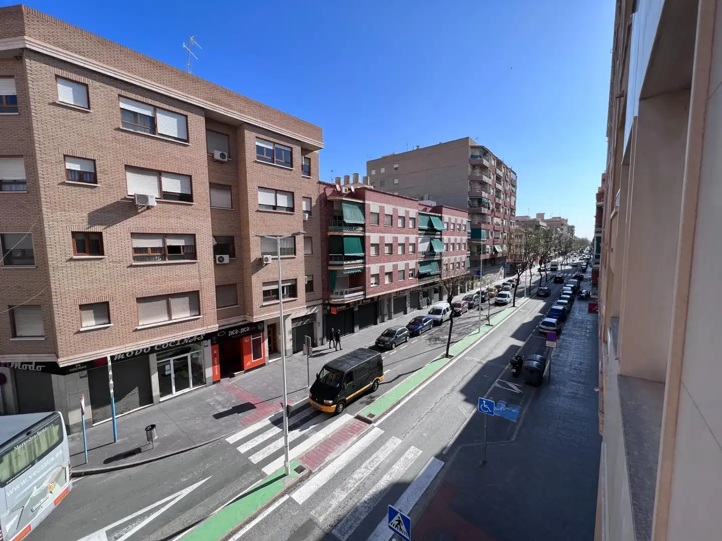 Piso en venta en Calle CONSTITUCION, Novelda