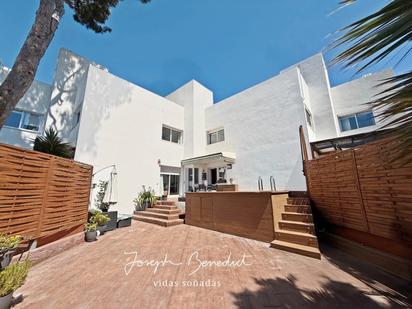 Exterior view of Single-family semi-detached for sale in Castelldefels  with Air Conditioner, Heating and Private garden