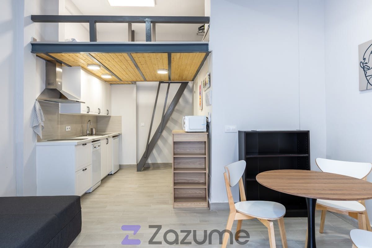 Loft to rent in Trav. Guadarrama, Centro