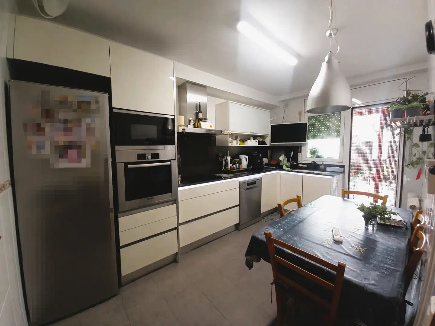 Cocina de Casa adosada en venta en Lliçà d'Amunt con Calefacción, Jardín privado y Amueblado