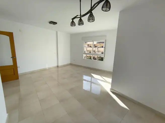Piso con ascensor en venta en Calle el Chaparil 5, imagen 4