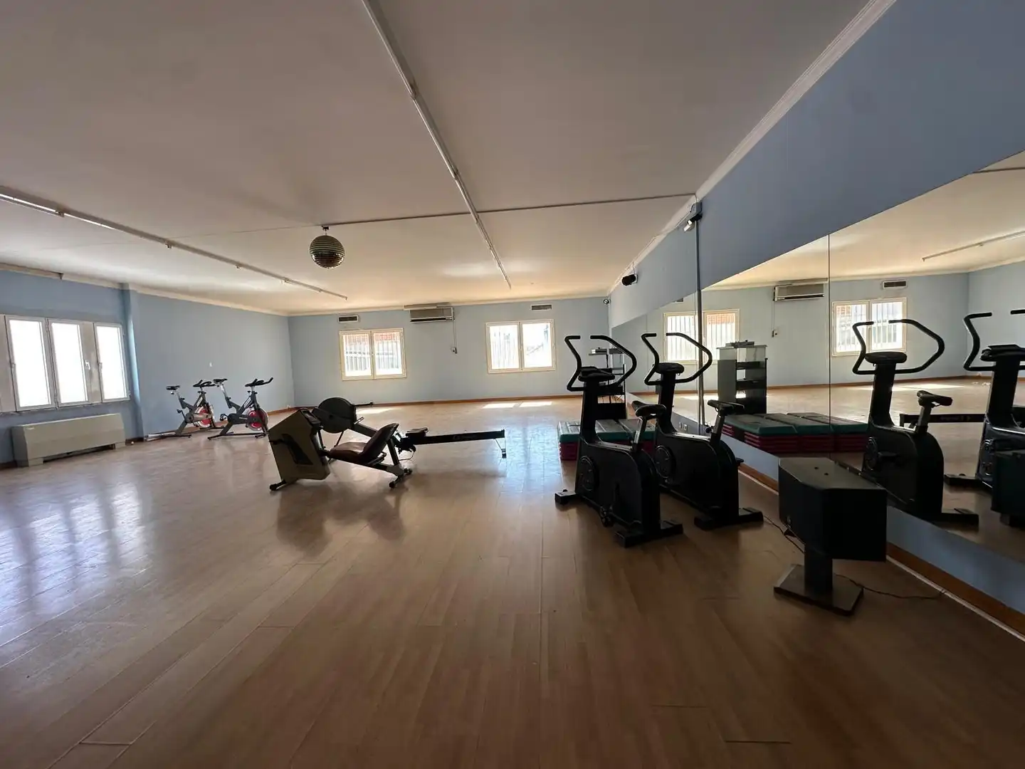 Local comercial en venta en Calle Clavel
