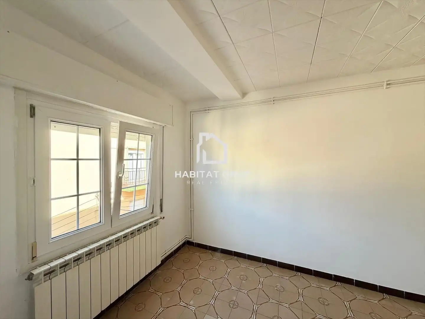 Habitación de Piso en venta en Girona con Calefacción y Terraza