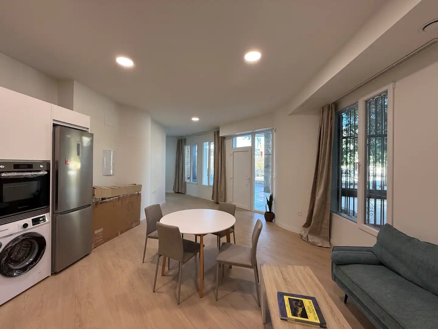 Comedor de Apartamento en venta en Granada con Aire acondicionado, Calefacción y Amueblado