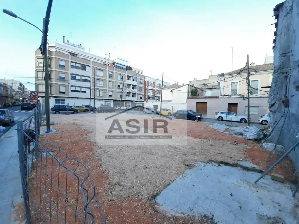 Wohnbaugrundstück zum Verkauf in Casc Urbà, imagen 8