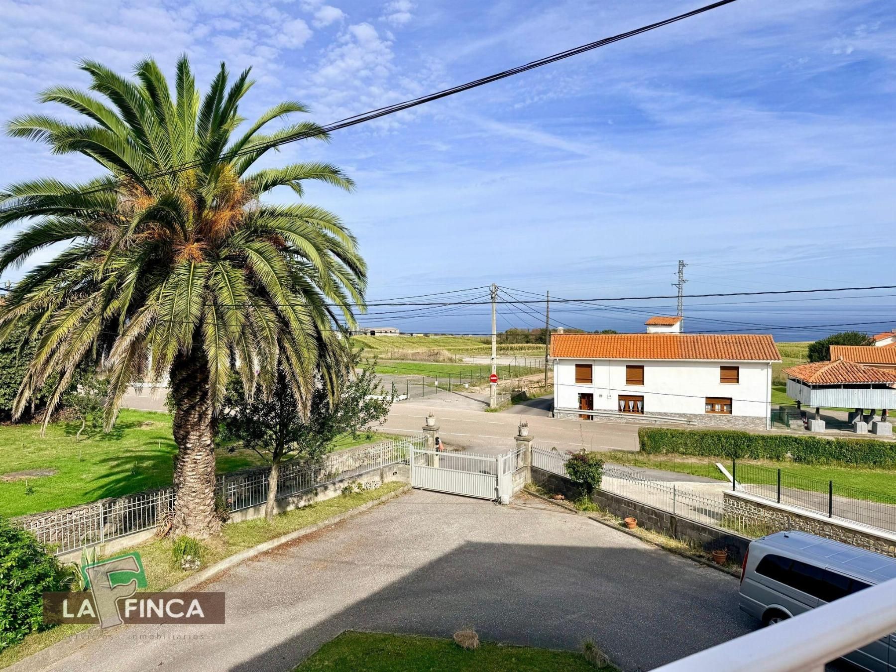 Flat for sale in CAMIN DE LA BARRERA , Cudillero