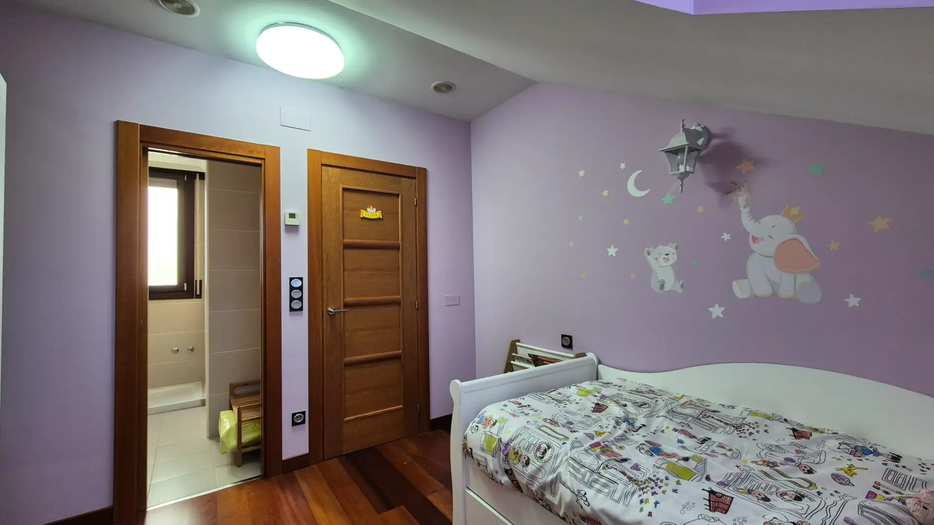 Bedroom of Duplexes for sale in Palencia  with Heating, Parquet flooring and Storage room