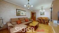 Living room of Flat for sale in Parla  with Air Conditioner and Terrace