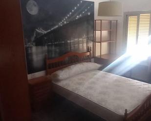 Bedroom of Flat to rent in  Granada Capital  with Air Conditioner, Furnished and Oven