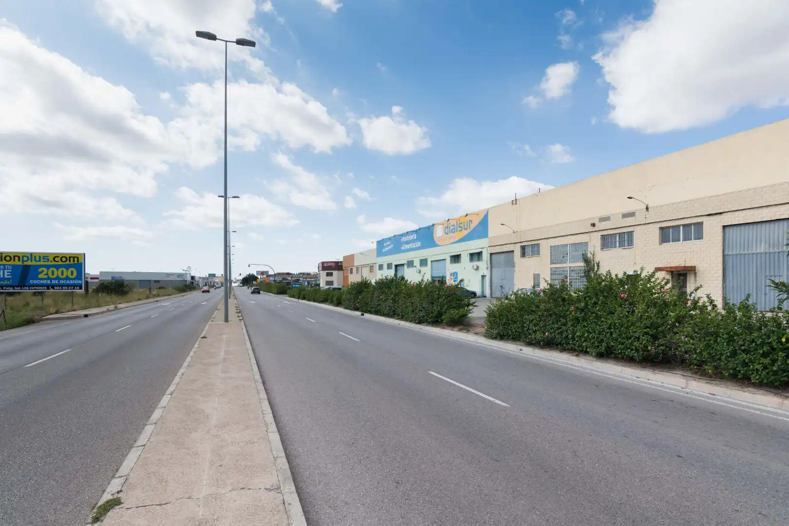 Industrial building for sale in Carrer Jose Pascual Viciano 19, imagen 2