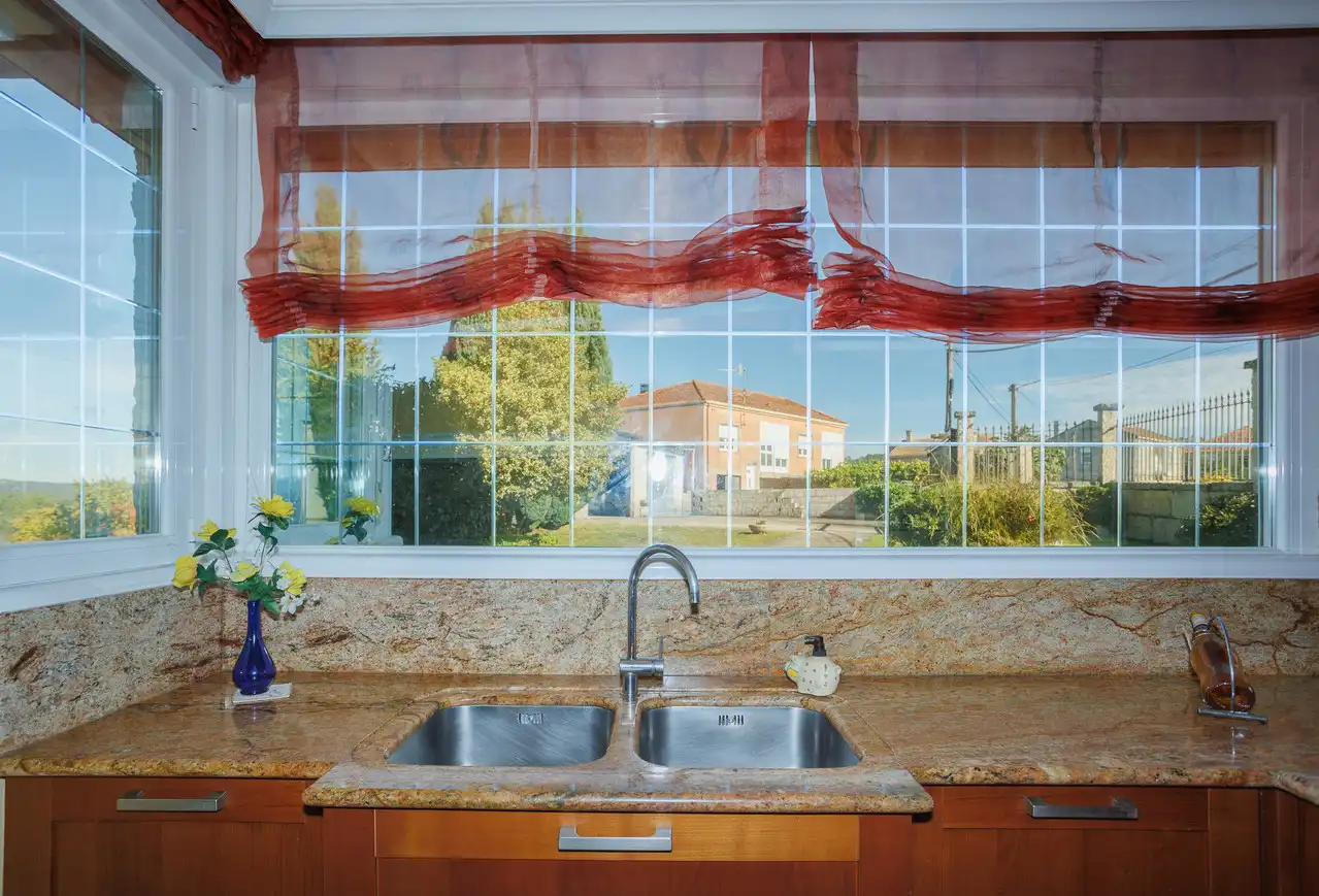 Casa amb terrassa en venda a Amoeiro, imagen 52