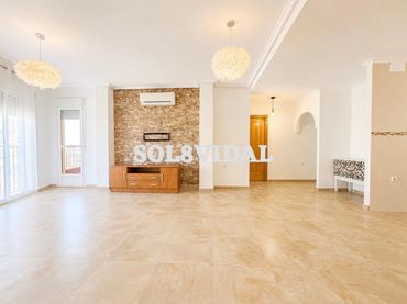 Appartamento con balcone in vendita a Calle Togores