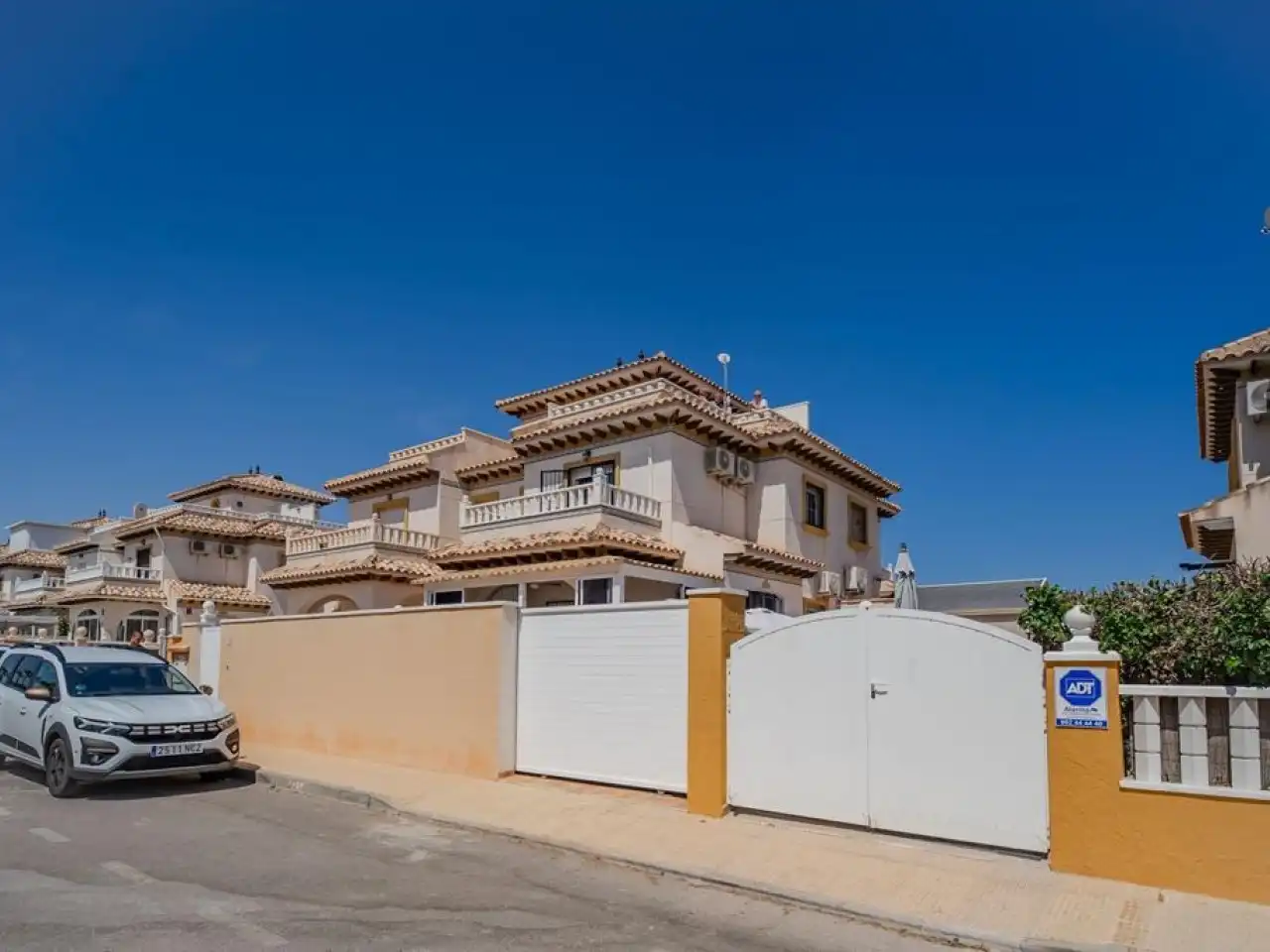 Exterior view of Houses for sale in Orihuela  with Air Conditioner, Heating and Terrace