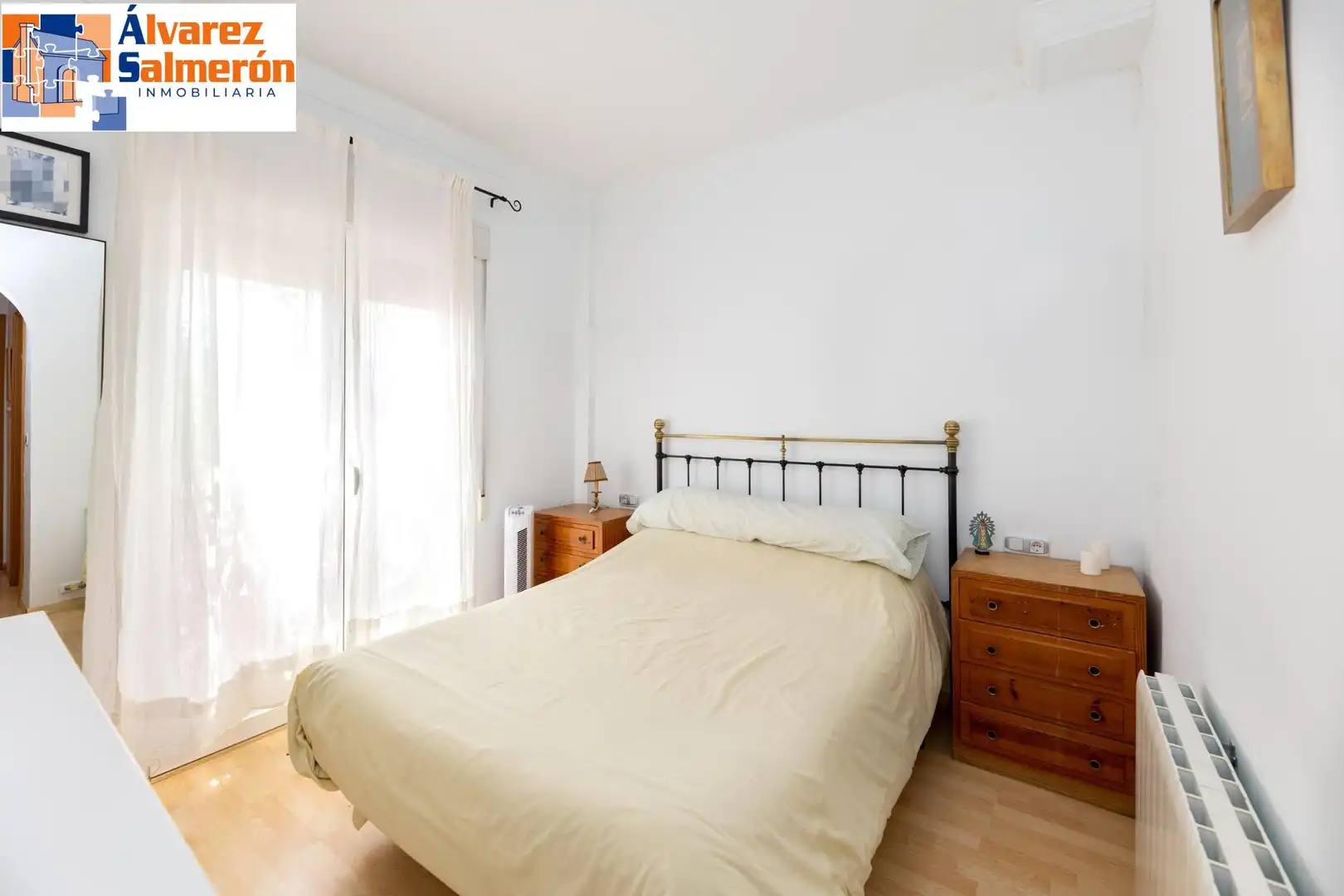 Casa adosada en venta en Calle SALA DOS HERMANAS, Crta. De la Sierra