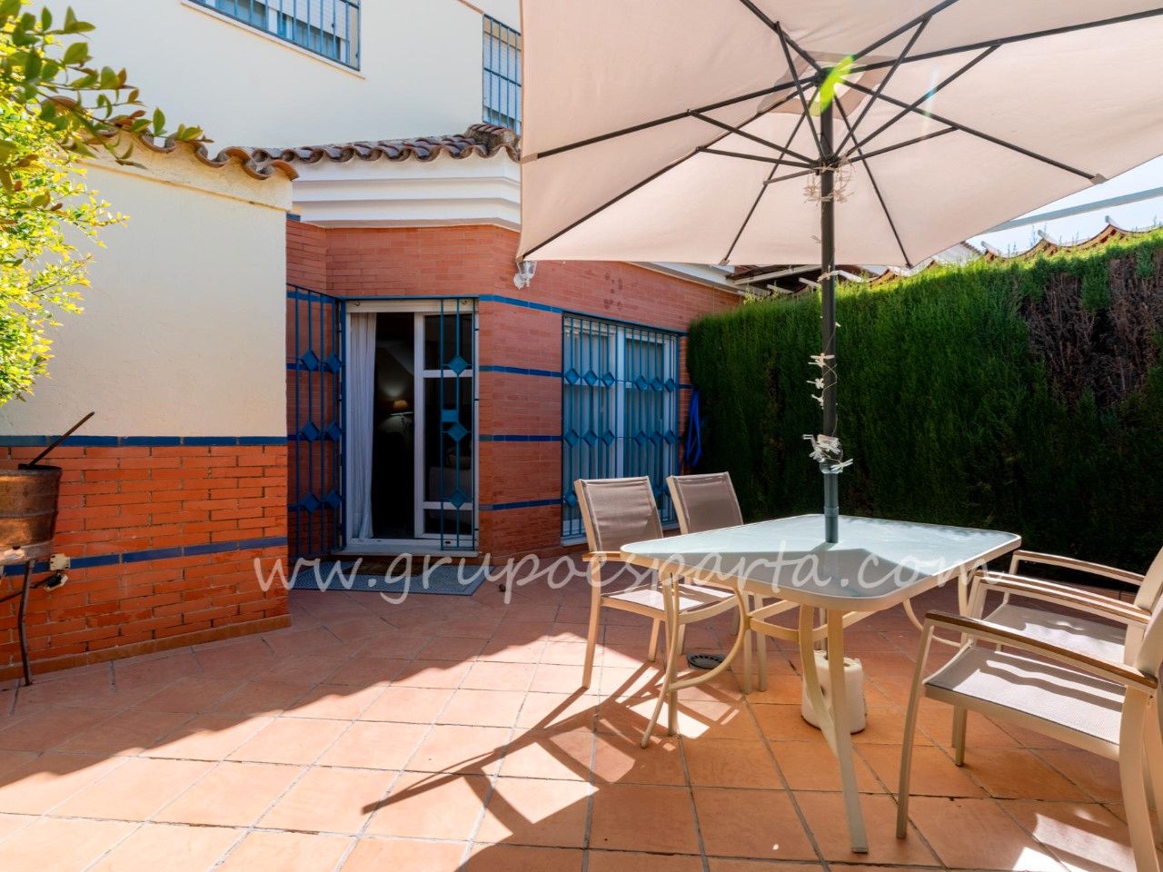 Garden of Single-family semi-detached for sale in Tomares  with Air Conditioner, Heating and Private garden
