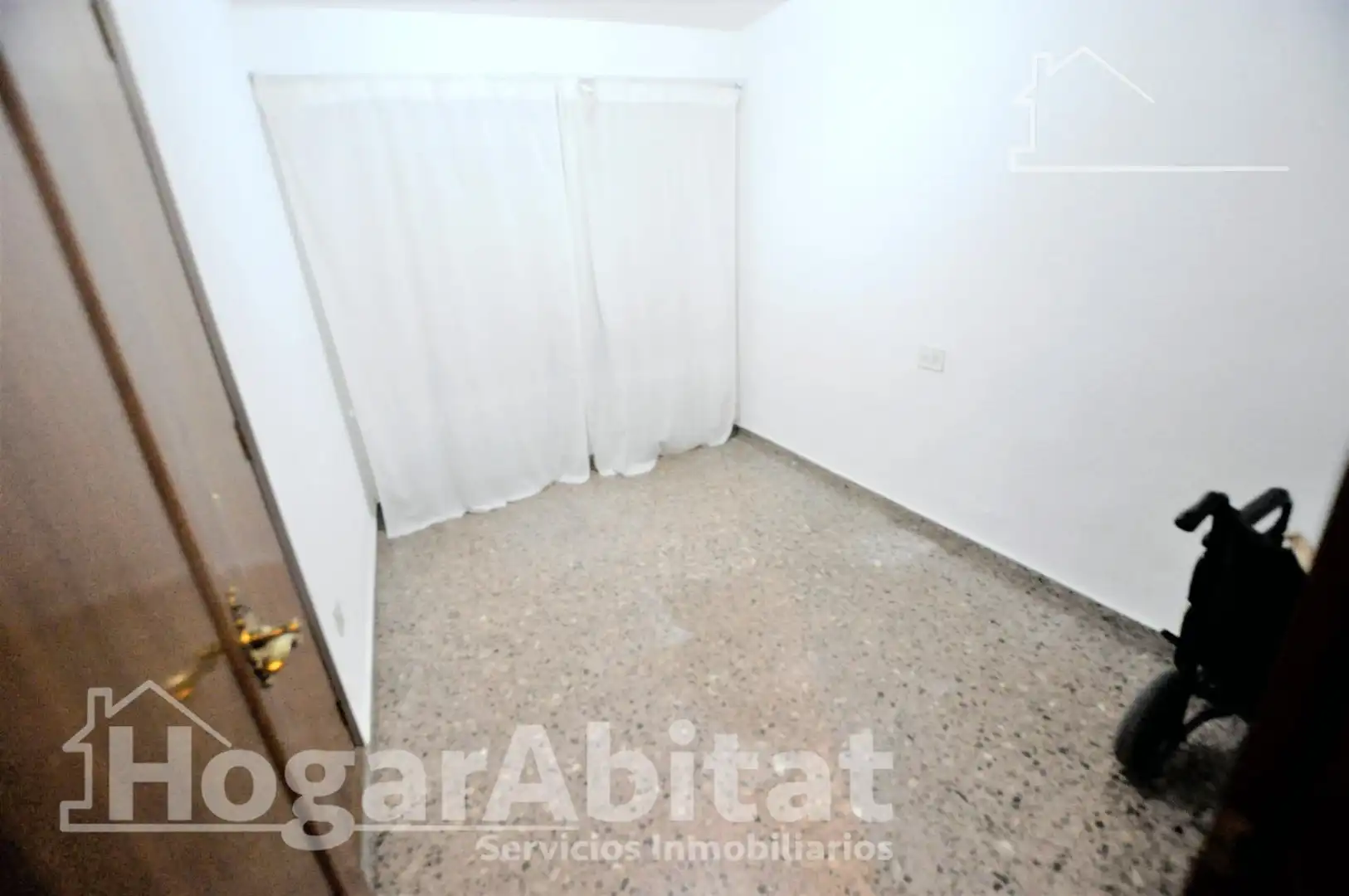 Schlafzimmer von Wohnung zum Verkauf in Valencia mit Klimaanlage, Heizung und Terrasse