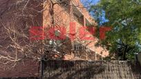 Vista exterior de Casa adosada en venda en Sant Cugat del Vallès amb Aire condicionat, Terrassa i Piscina