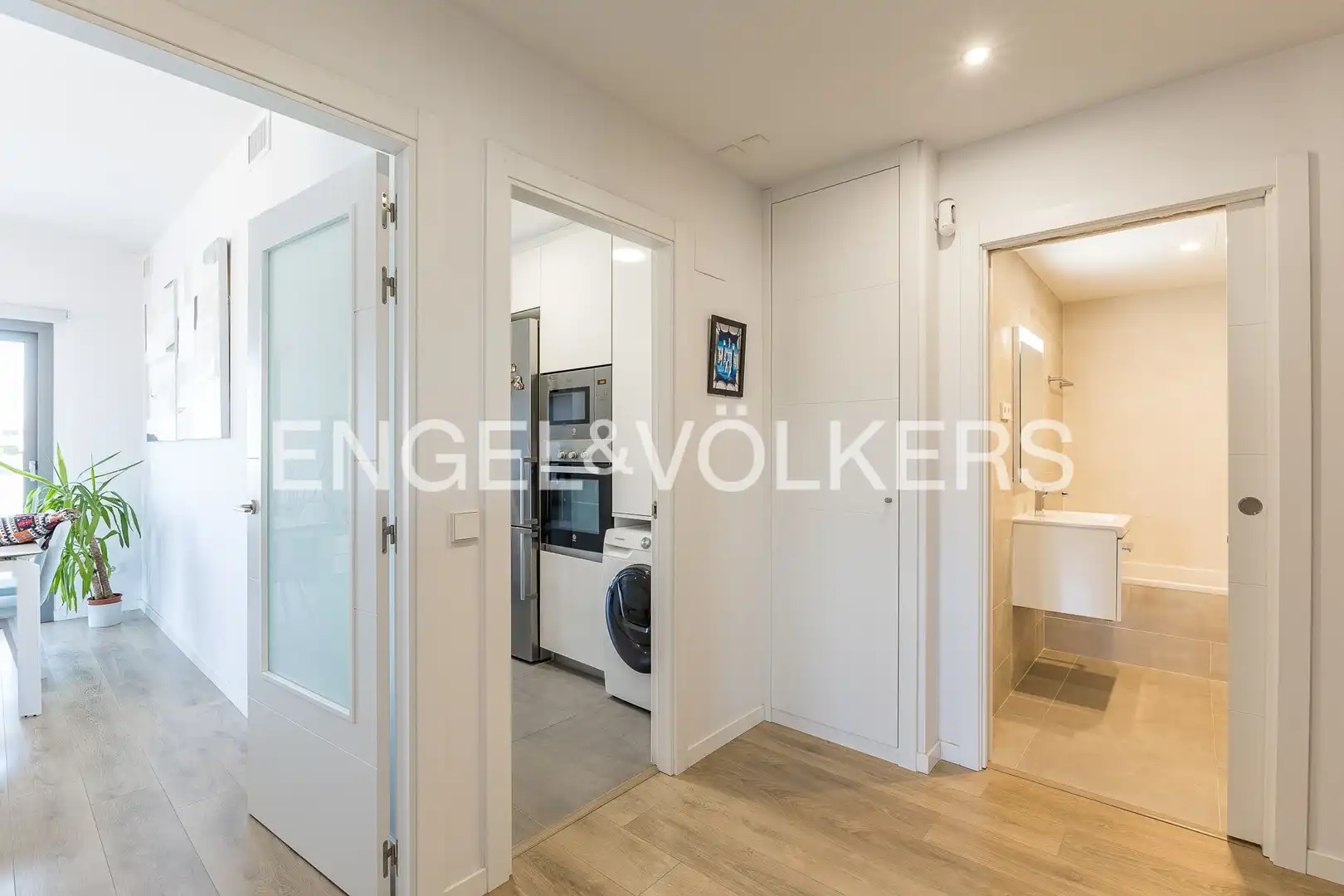 Flat for sale in L'Hospitalet de Llobregat  with Air Conditioner, Heating and Parquet flooring
