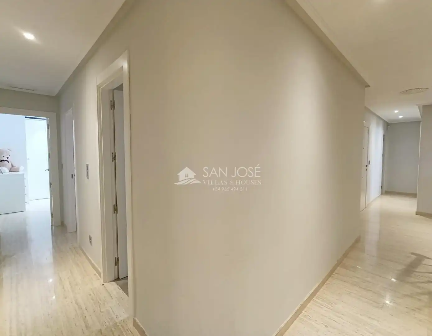 Ático en venta en Novelda con Aire acondicionado, Calefacción y Balcón
