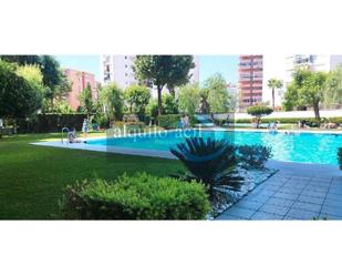 Piscina de Apartament de lloguer en Fuengirola amb Aire condicionat, Terrassa i Piscina