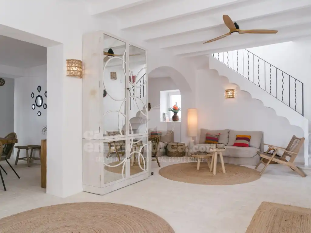 Sala de estar de Casa o chalet en venta en Es Castell con Aire acondicionado, Calefacción y Jardín privado