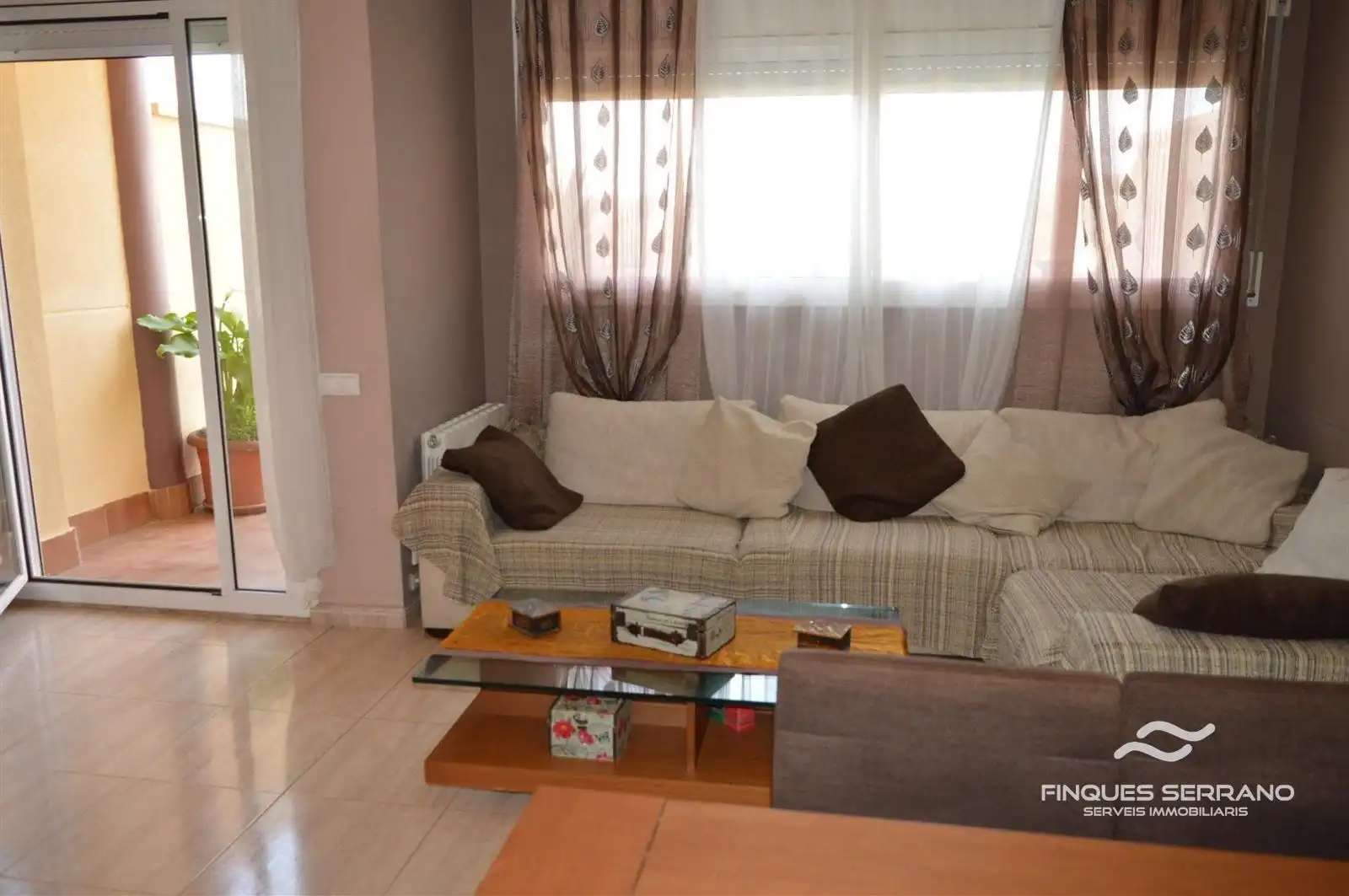 Sala de estar de Casa o chalet en venta en Cubelles con Terraza, Trastero y Piscina