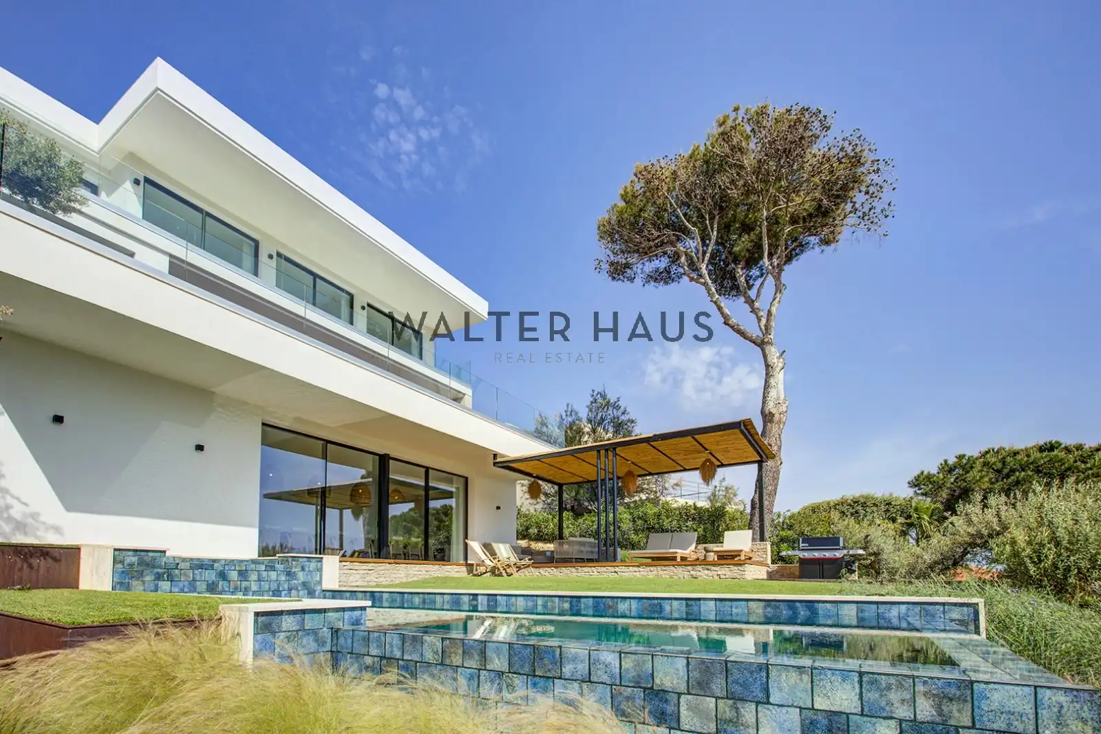 Vista exterior de Casa o chalet en venta en Sant Feliu de Guíxols con Aire acondicionado, Jardín privado y Terraza