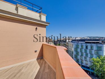 Attique avec ascenseur à vendre à Eixample