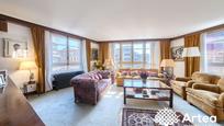 Living room of Flat for sale in Bilbao   with Heating and Terrace