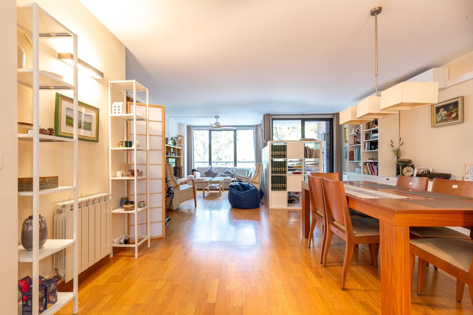 Living room of Flat for sale in Sant Cugat del Vallès  with Air Conditioner, Heating and Terrace
