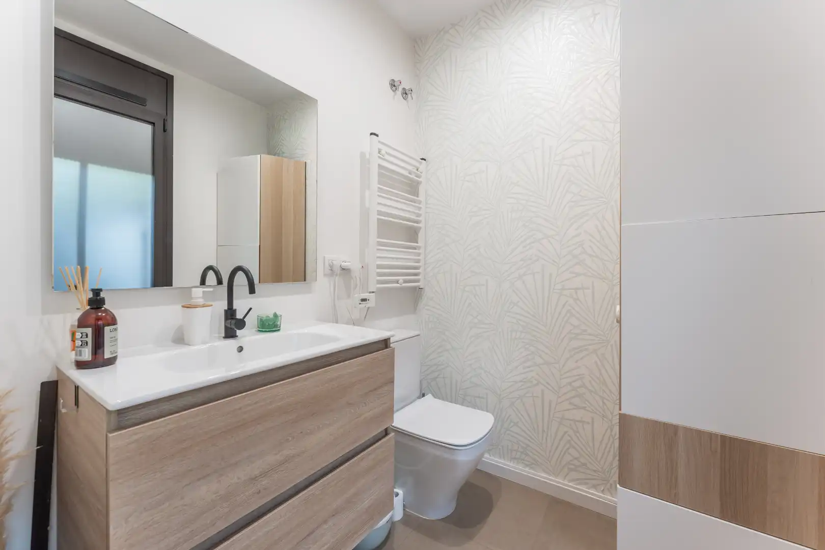 Baño de Planta baja en venta en L'Ametlla del Vallès con Aire acondicionado, Calefacción y Jardín privado