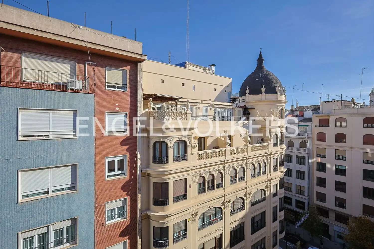 Vista exterior de Apartamento en venta en Valencia con Aire acondicionado, Calefacción y Parquet