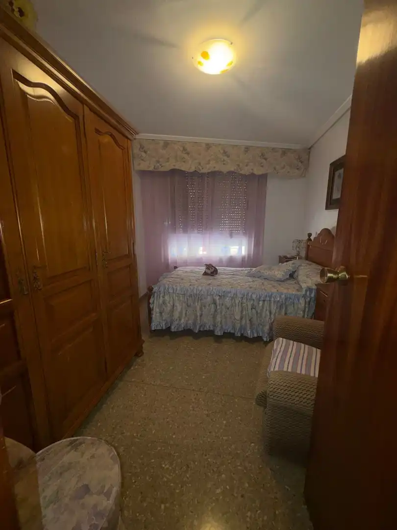 Dormitori de Apartament en venda en Torrent amb Terrassa i Moblat