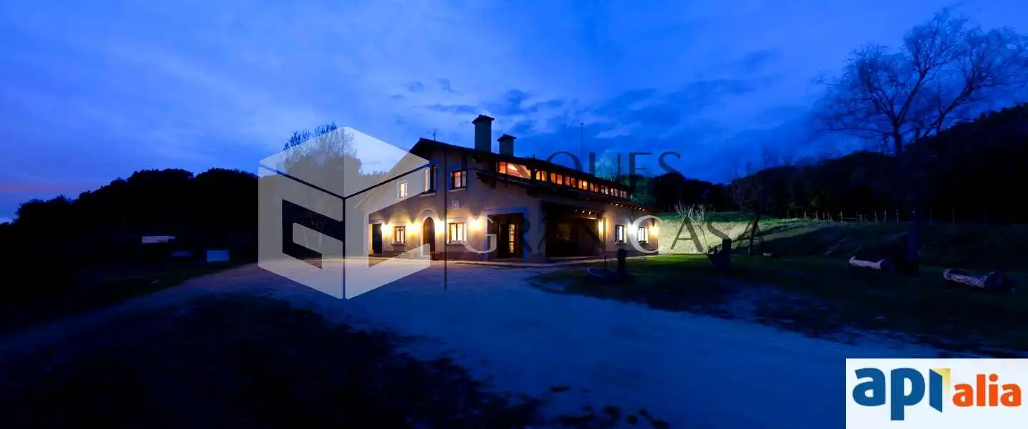 Country house zum Verkauf in Sant Antoni de Vilamajor mit Privatgarten, Parkett und Terrasse