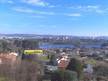 Casa in vendita a A Malata - Catabois - Ciudad Jardín