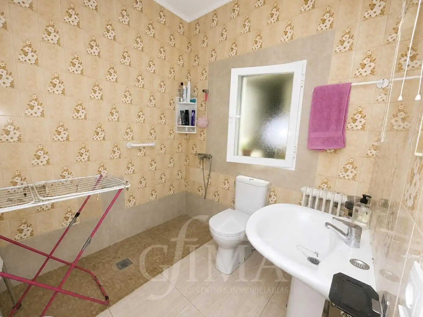 Bathroom of Houses for sale in Tomelloso  with Heating, Storage room and Furnished
