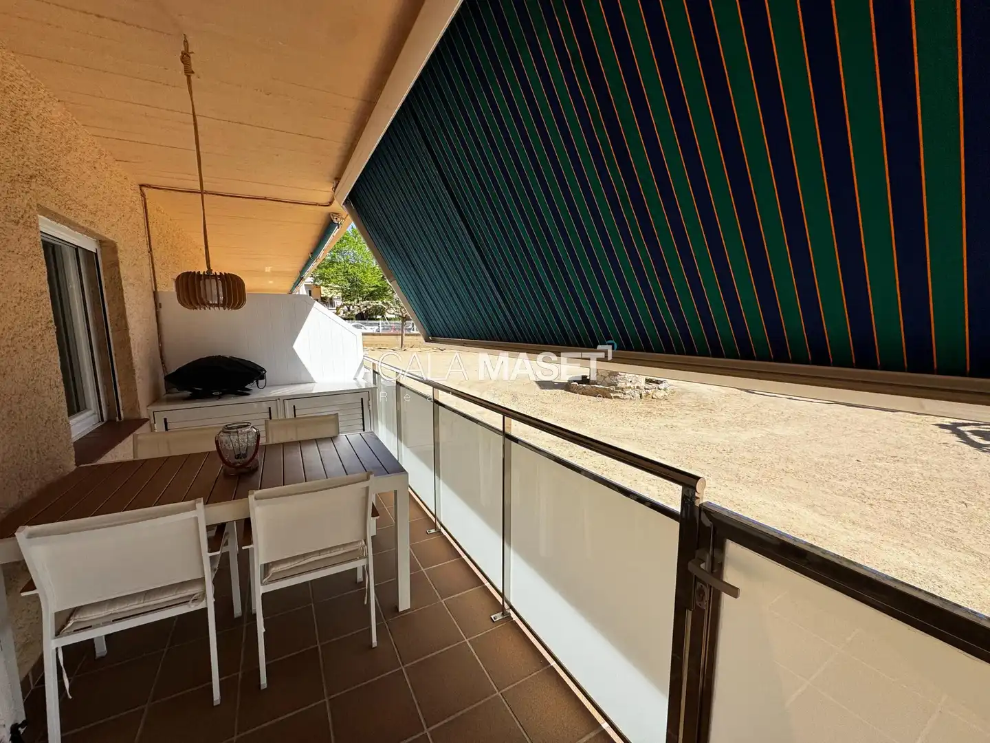 Terraza de Apartamento en venta en Castell d'Aro, Platja d'Aro i s'Agaró con Calefacción y Balcón