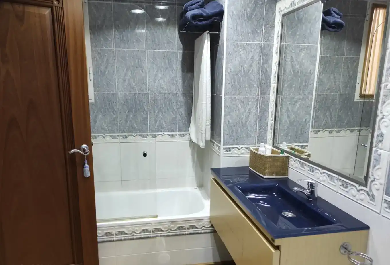 Bany de Pis en venda en Abarán amb Aire condicionat i Balcó