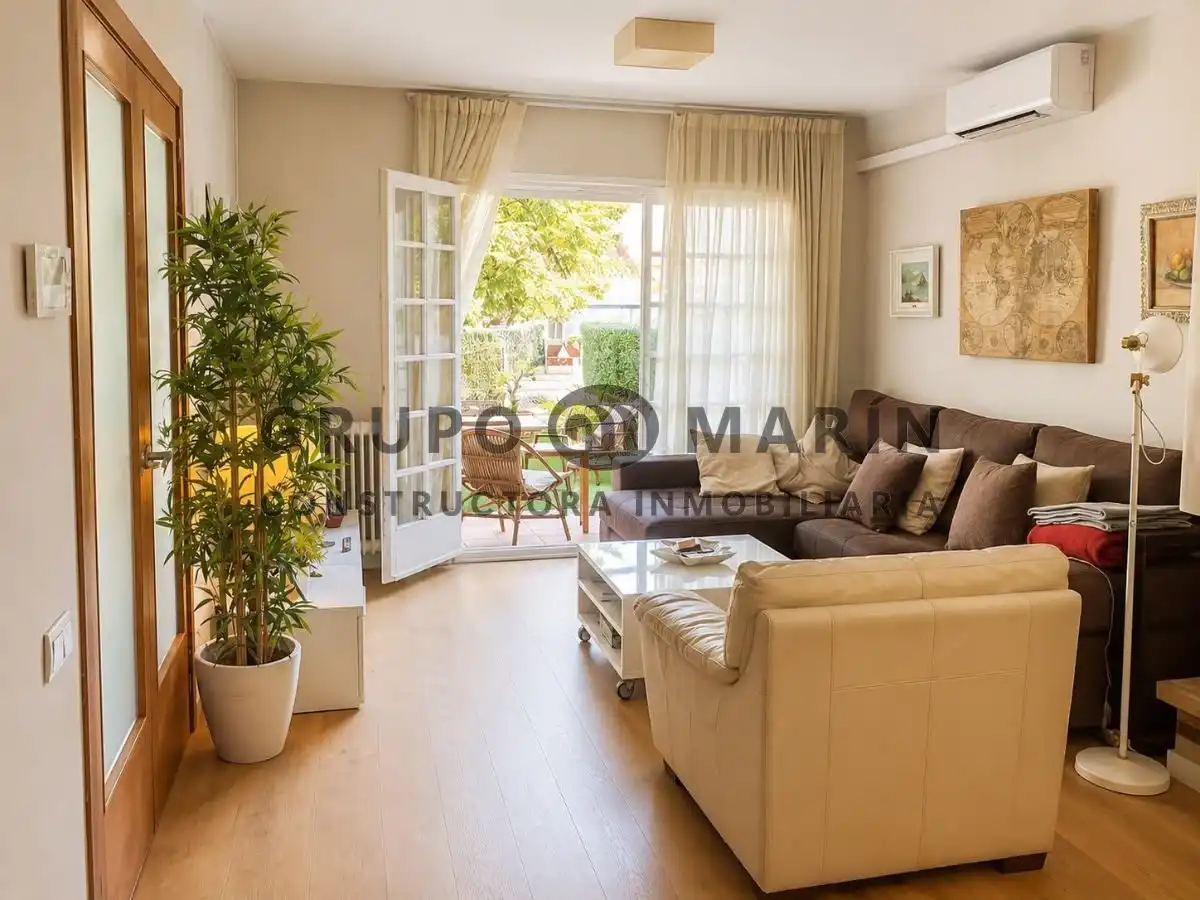 Casa bifamiliare con giardino in vendita a Carrer de Sant Miquel, imagen 2