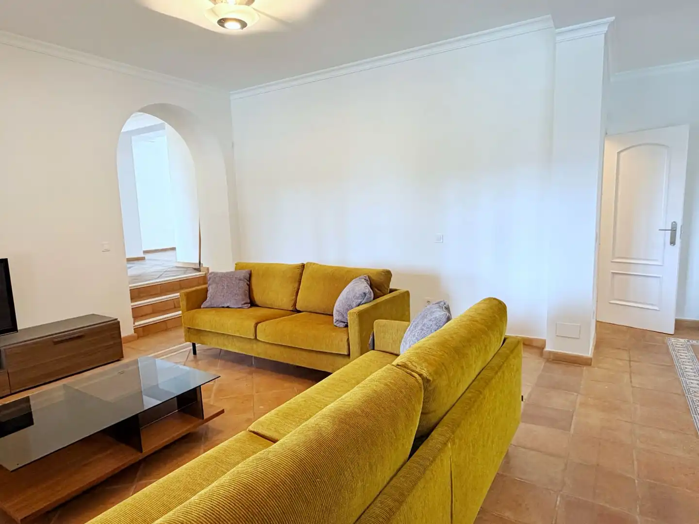 Sala de estar de Casa o chalet de alquiler en Benahavís con Aire acondicionado, Terraza y Trastero