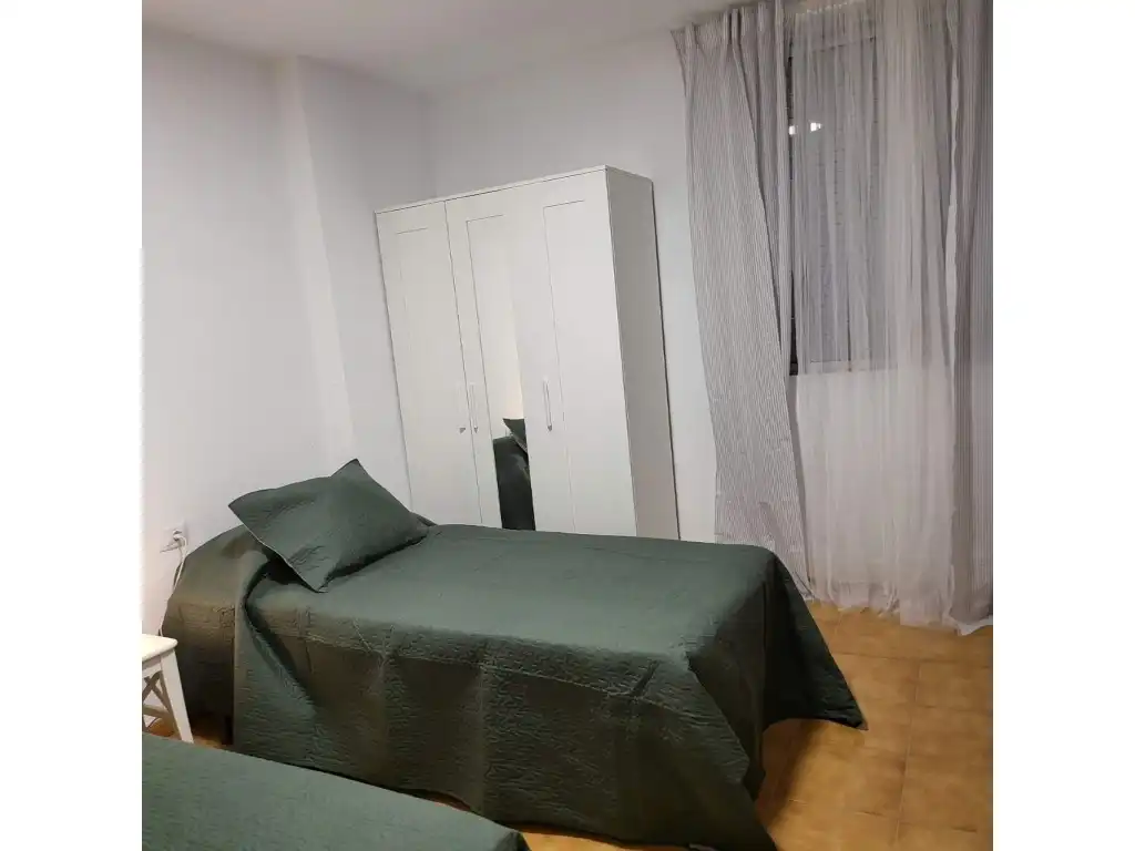 Habitación de Piso en venta en El Rosario con Terraza y Piscina